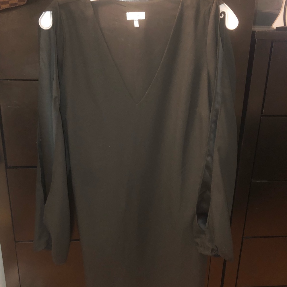 Black long sleeve dress